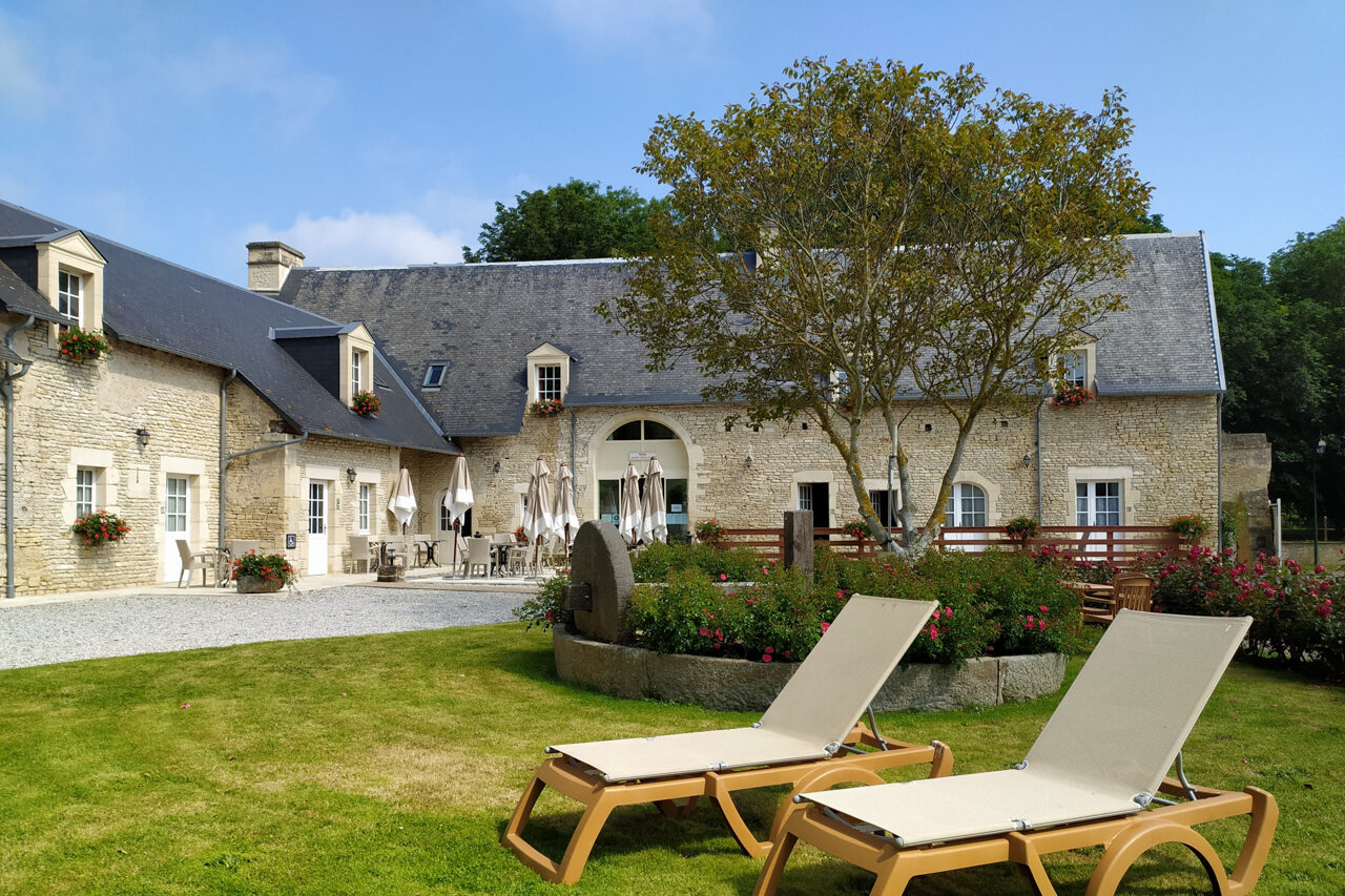 Manoir de Mathan exterior