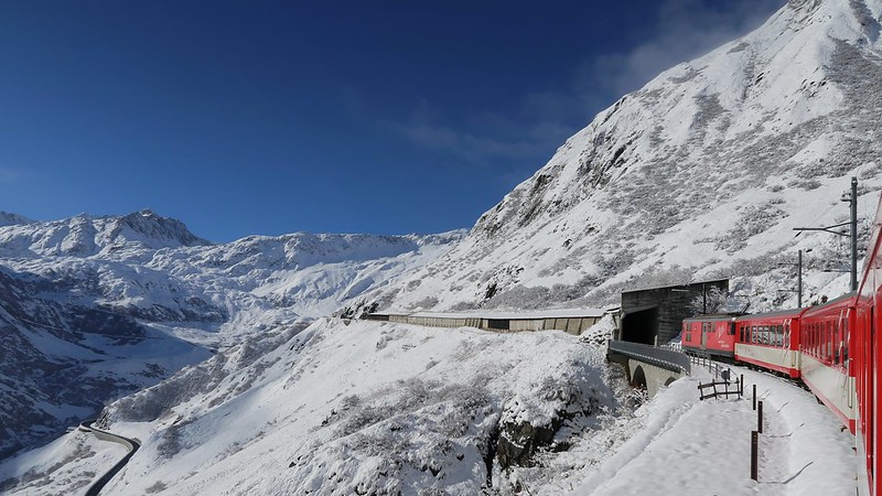 glacier express train