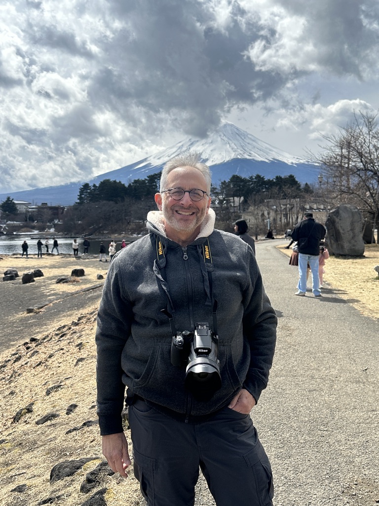 Author and photographer Jeff Linder in front of Mount Fuji