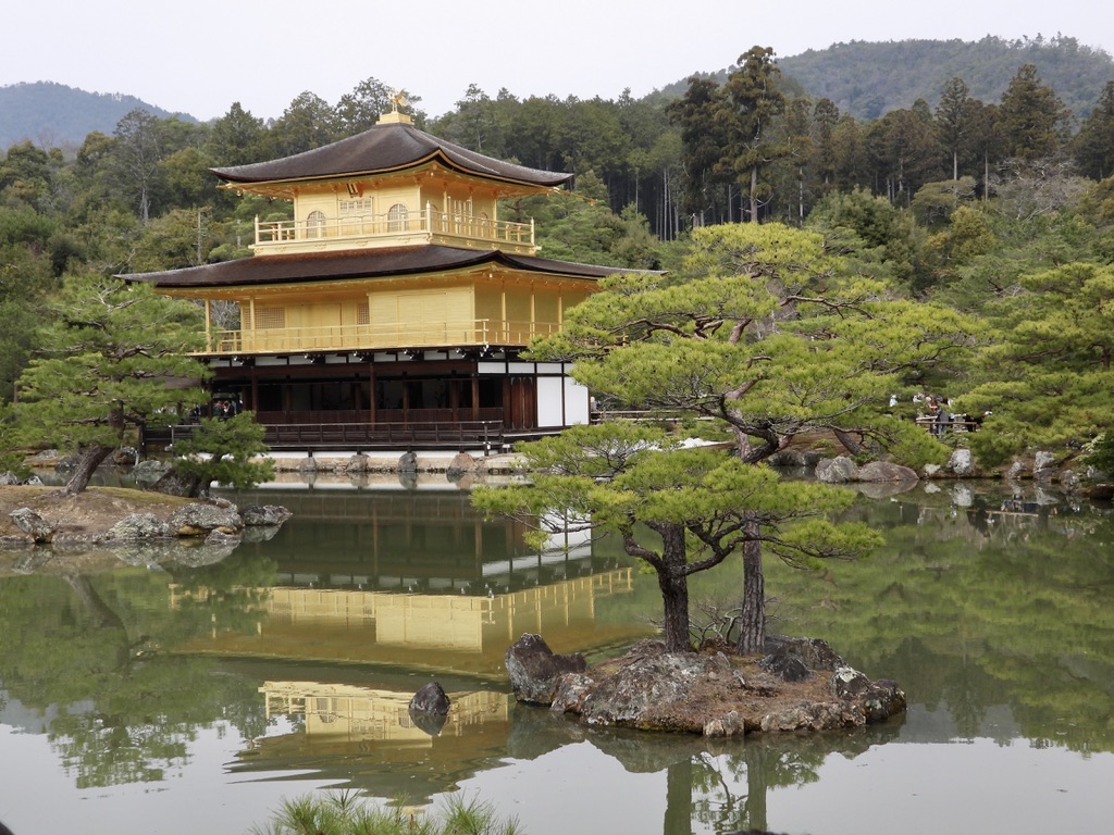 Golden Temple Kinkaku-ji Kyoto