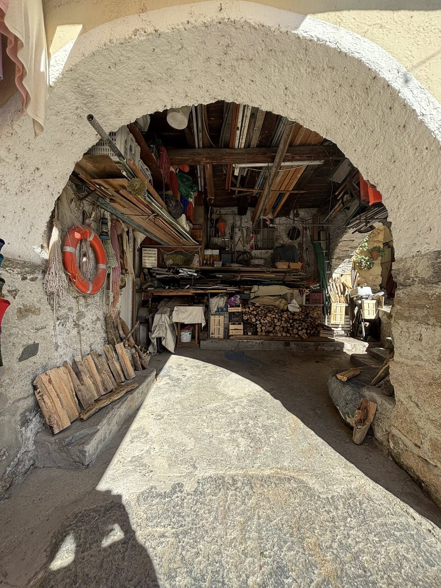 Evidence of Isola dei Pescatori’s status as a working fishing port