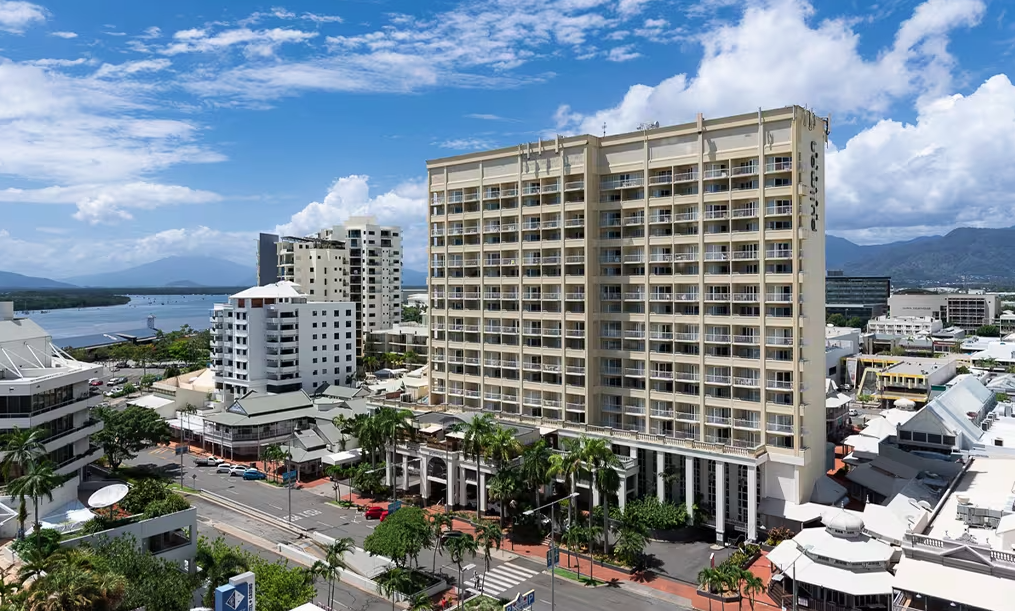 pullman cairns international