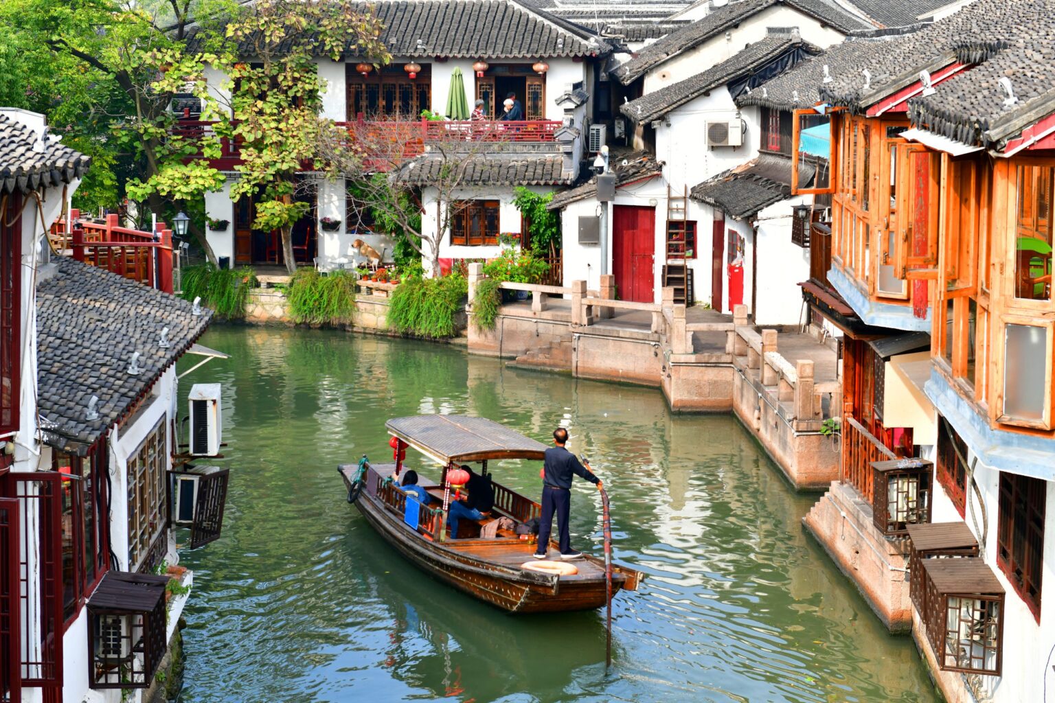 AdobeStock_302392460-Shanghai-Zhujiajiao