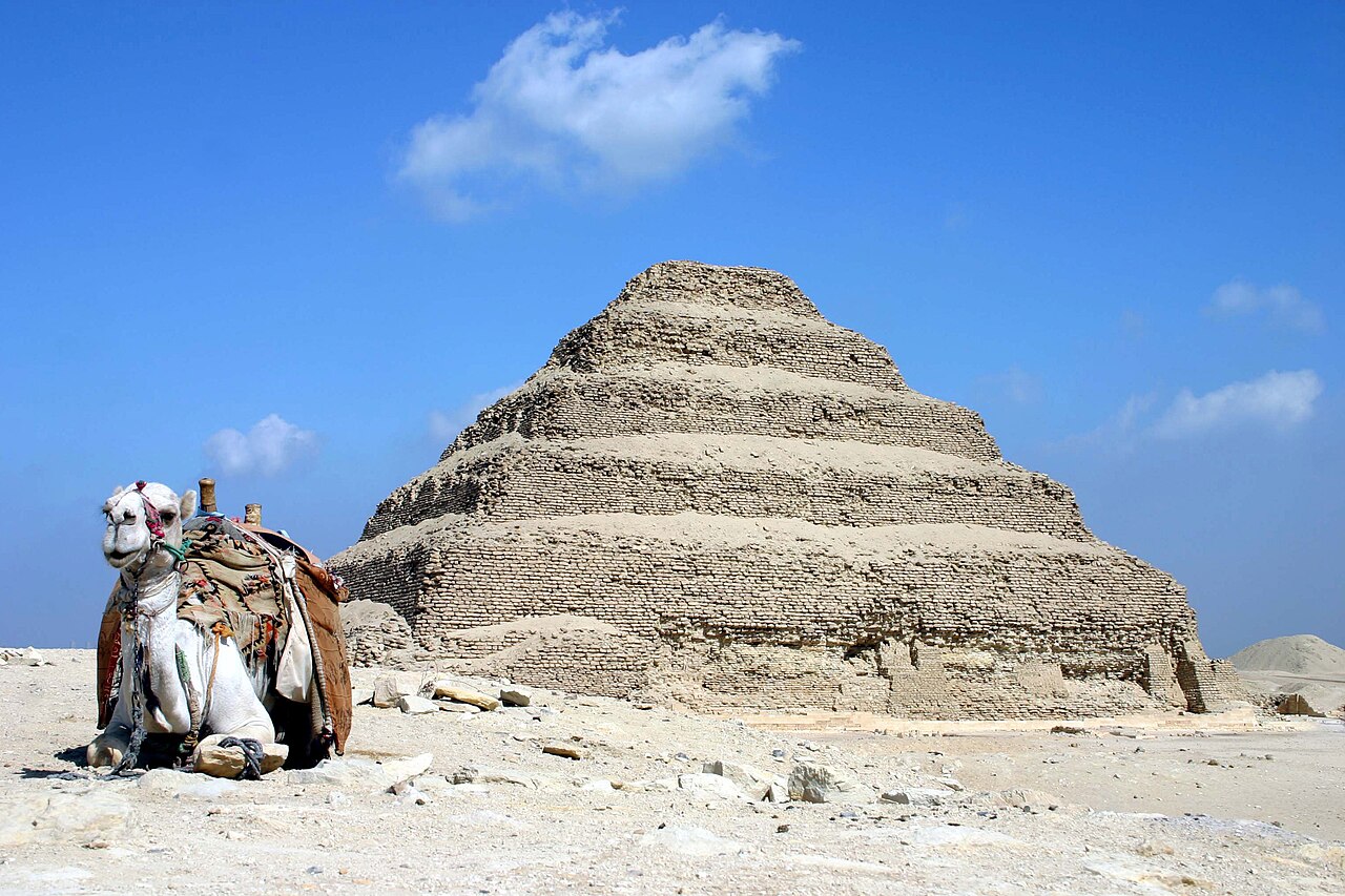 saqqara pyramid