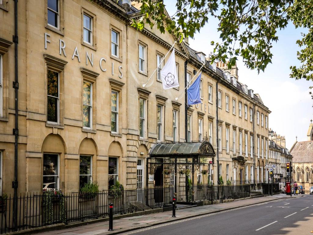 francis hotel bath exterior