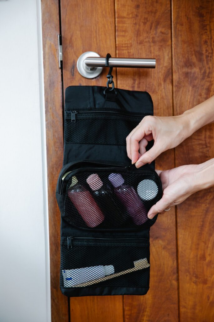 hanging toiletry kit